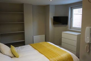 7 bed house, Seedley Park Road, Seedley, Salford, M65NX - Image 4